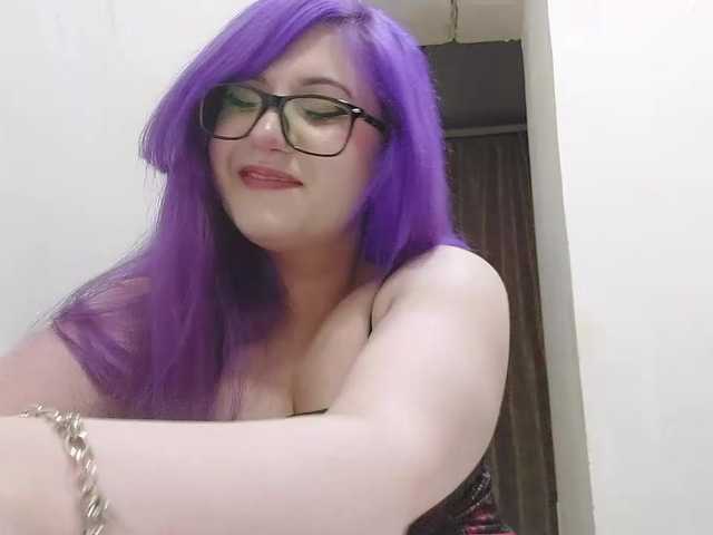 OdeliaPyeatt live cam on BongaCams