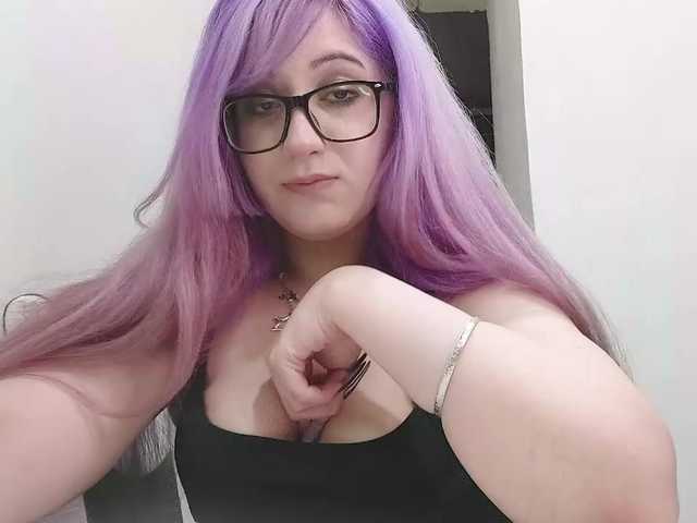 OdeliaPyeatt live cam on BongaCams