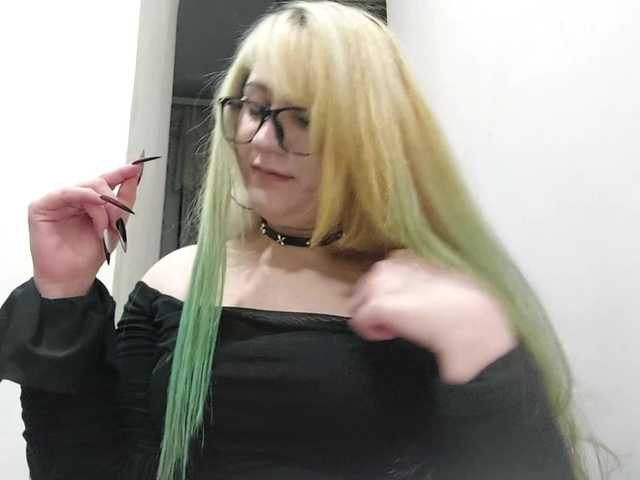 OdeliaPyeatt live cam on BongaCams