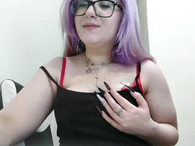 OdeliaPyeatt live cam on BongaCams