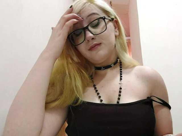 OdeliaPyeatt live cam on BongaCams