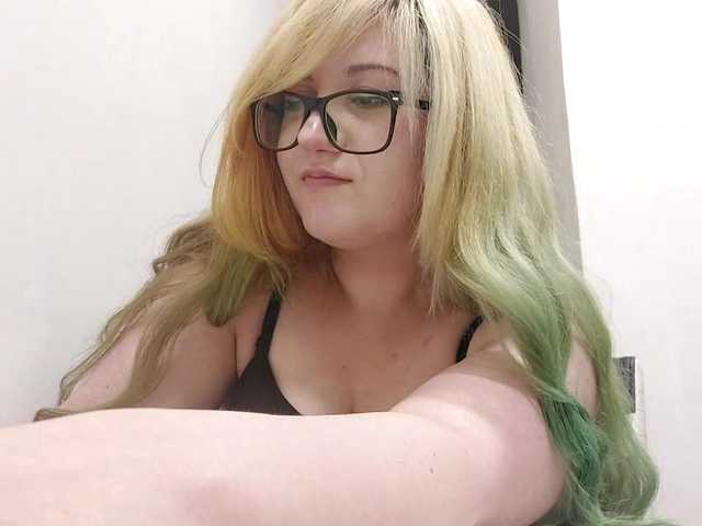 OdeliaPyeatt live cam on BongaCams