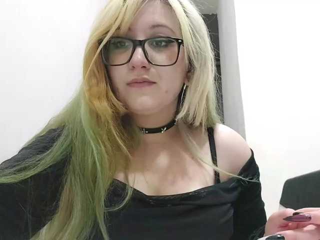 OdeliaPyeatt live cam on BongaCams