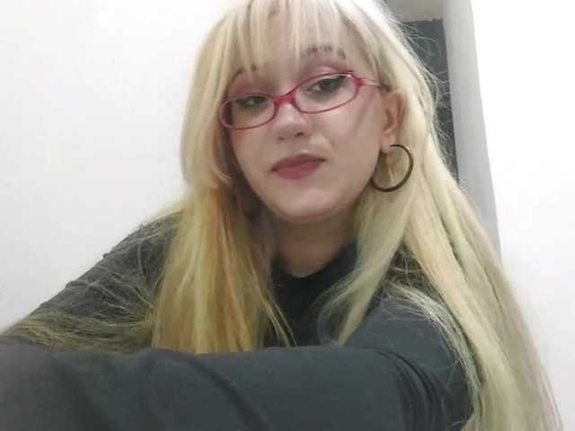 OdeliaPyeatt live cam on BongaCams