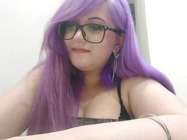 OdeliaPyeatt live cam on BongaCams