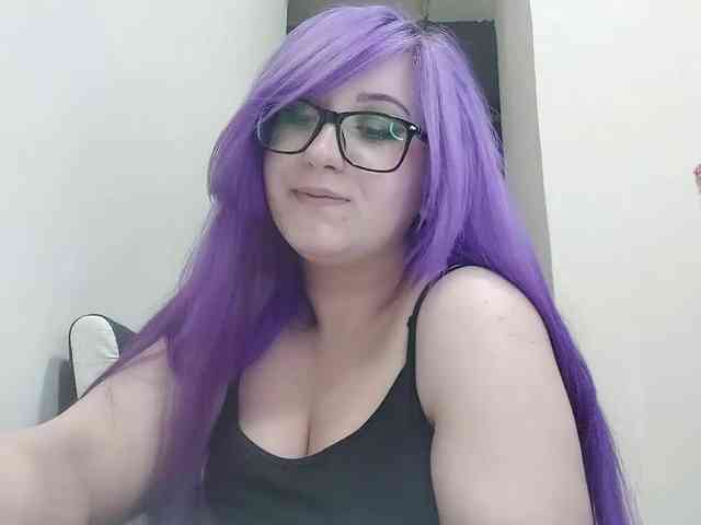 Odeliapyeatt's cam show statistics and live stream