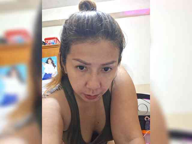 MsMika webcam