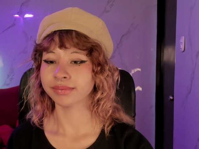KittyGaang live cam on BongaCams