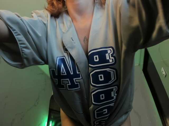KittyGaang live cam on BongaCams
