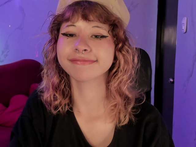 KittyGaang live cam on BongaCams
