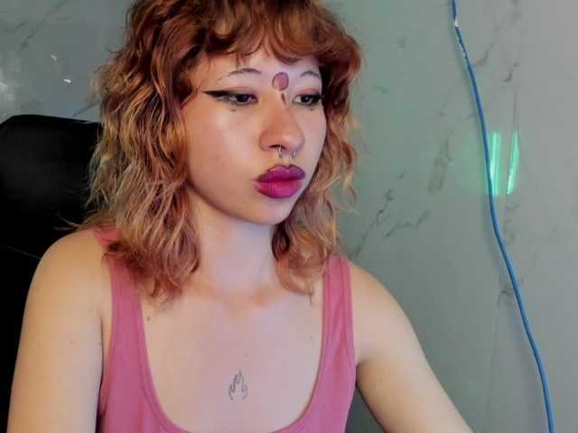 KittyGaang live cam on BongaCams