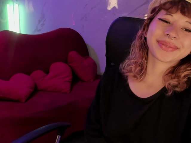 KittyGaang live cam on BongaCams