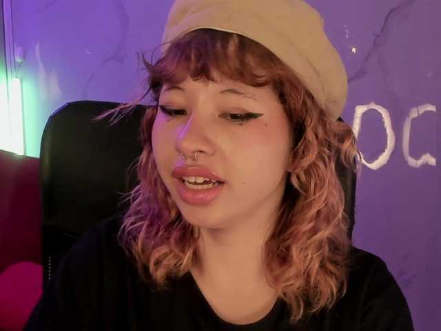 KittyGaang live cam on BongaCams