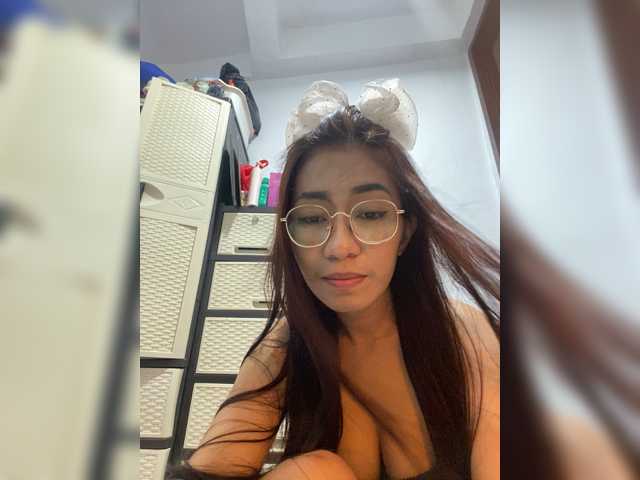 Tracy01 live cam on BongaCams