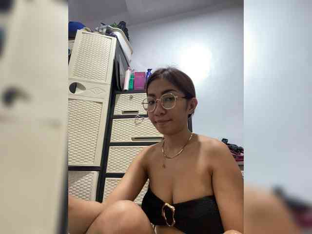 Tracy01 webcam