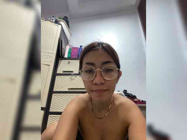 Tracy01 webcam