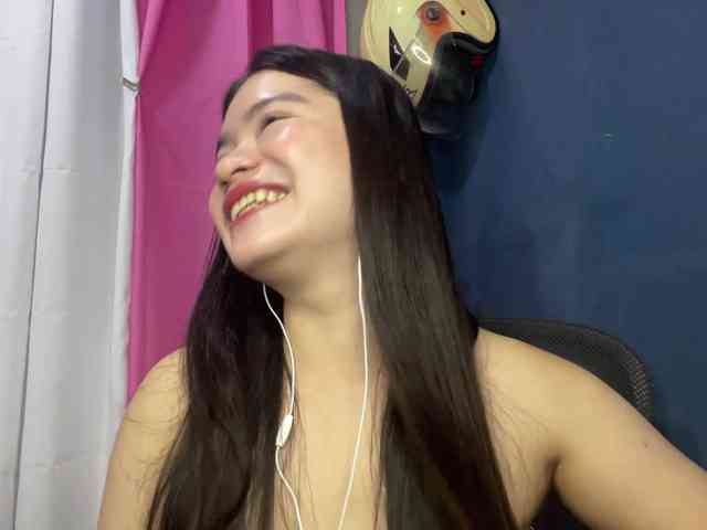 LatonyaWesten webcam