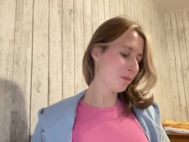 JacqueMcumber live cam on BongaCams