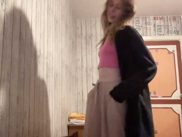 JacqueMcumber — live female cam