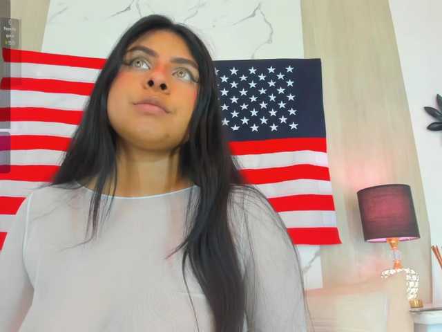 DanniValencia live cam on BongaCams