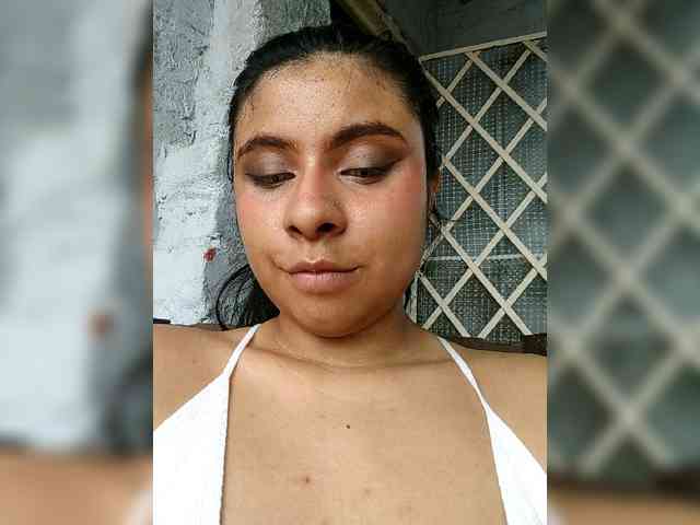 DanniValencia webcam