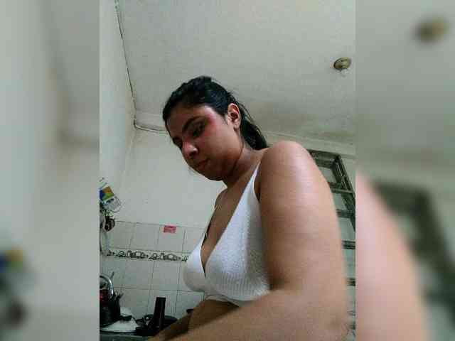 DanniValencia webcam