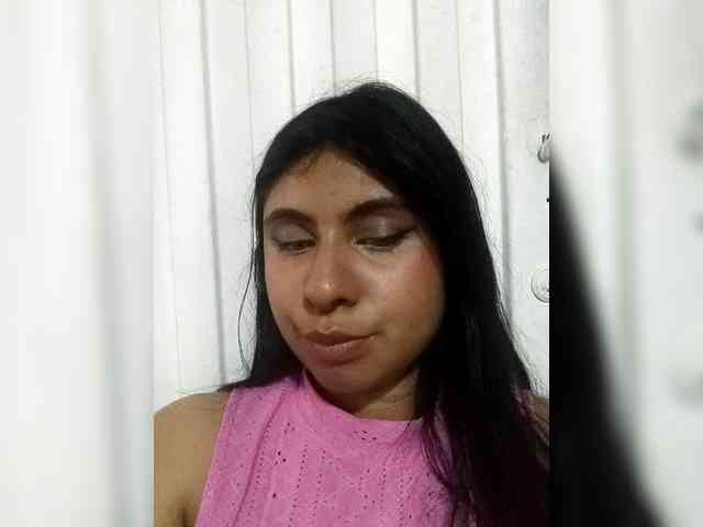 Modèle: DanniValencia