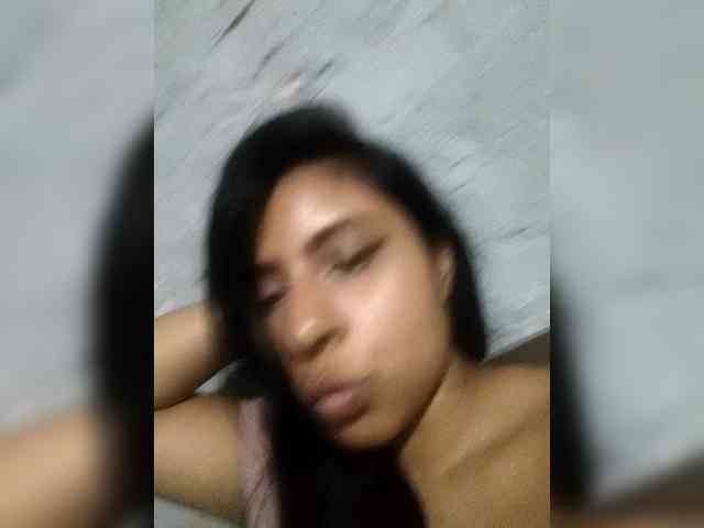 Modèle: DanniValencia