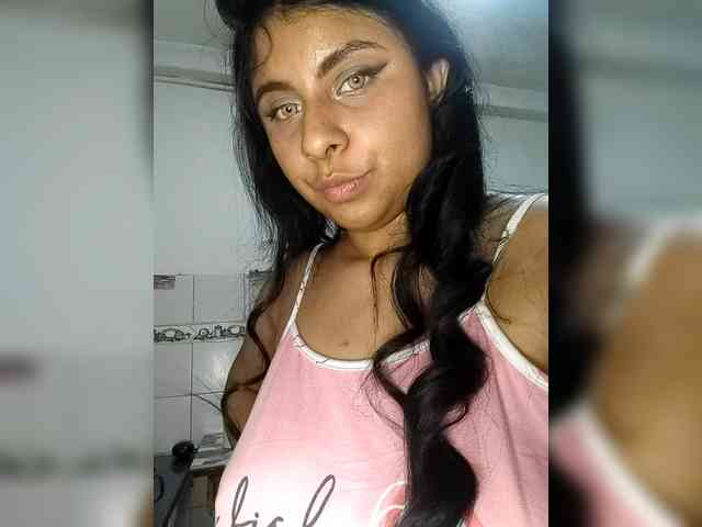 Modèle: DanniValencia