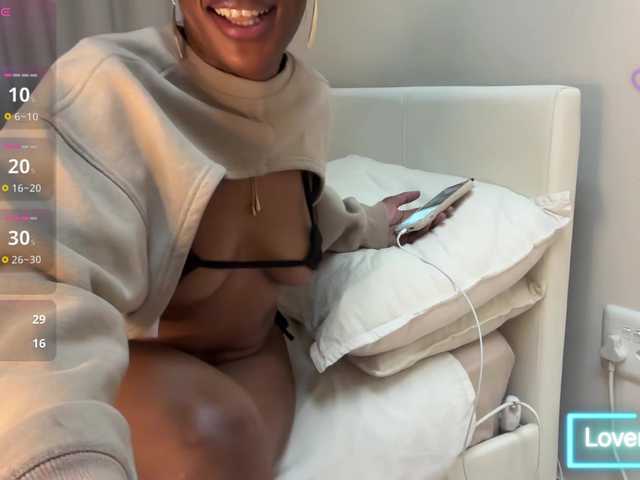 LunaJoCream live webcam show