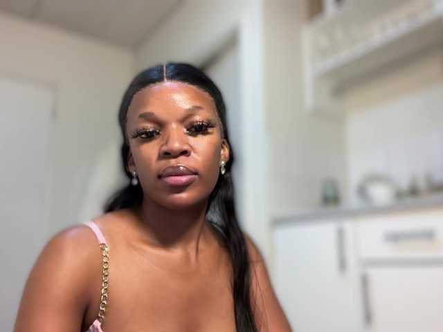 LunaJoCream live cam on BongaCams