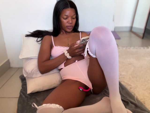 LunaJoCream live cam on BongaCams