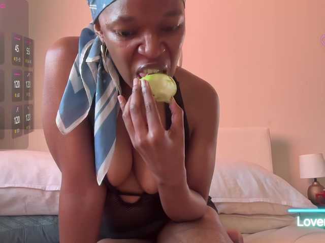 LunaJoCream live webcam show