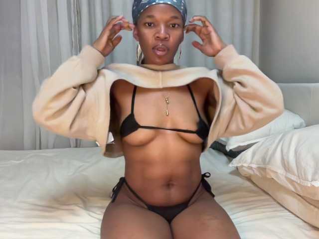 LunaJoCream live webcam show