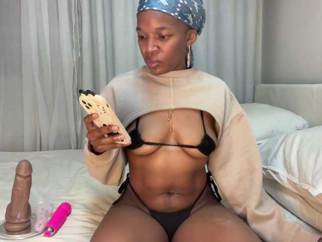 LunaJoCream live webcam show