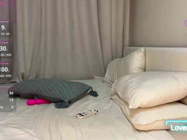 LunaJoCream webcam