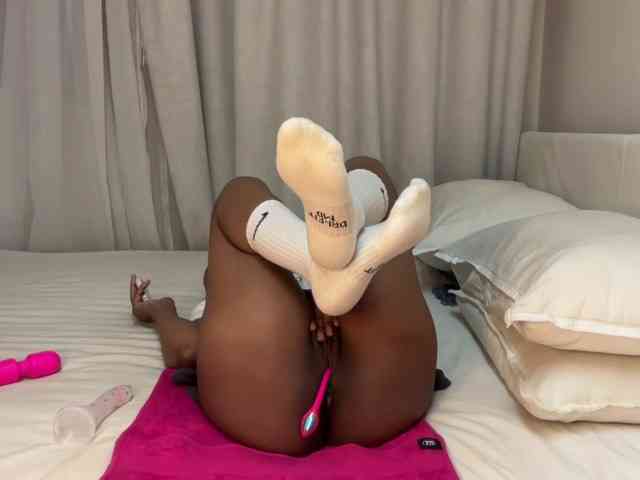 LunaJoCream webcam