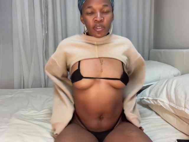 LunaJoCream webcam