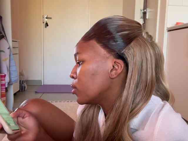 LunaJoCream webcam