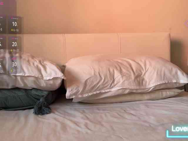 LunaJoCream webcam