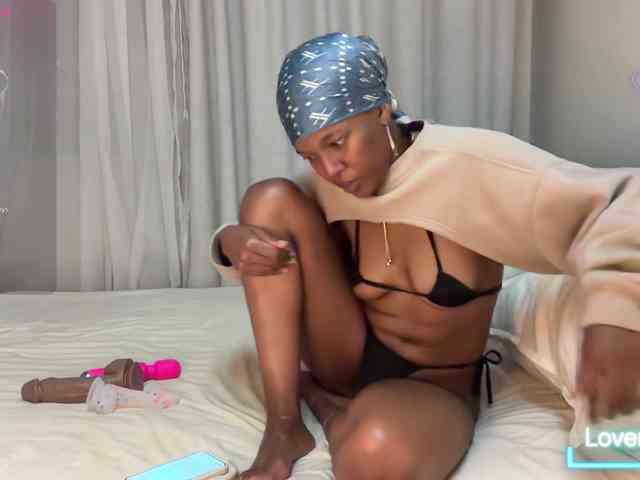 LunaJoCream webcam