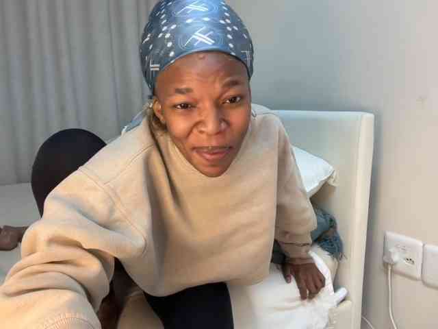 LunaJoCream webcam