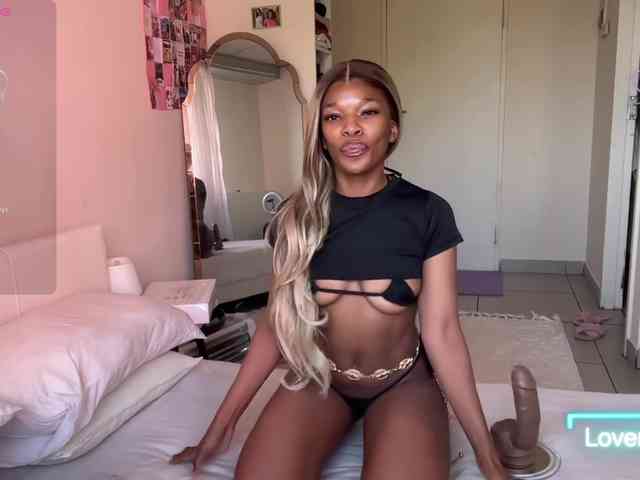 LunaJoCream webcam