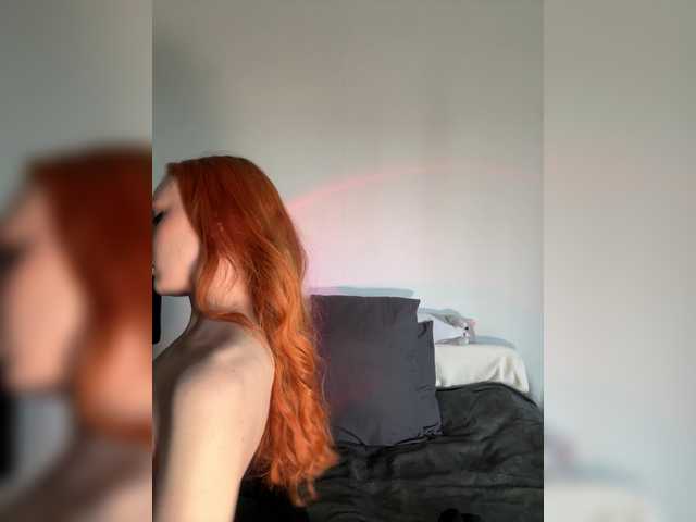 Alyna-Yluana live cam on BongaCams