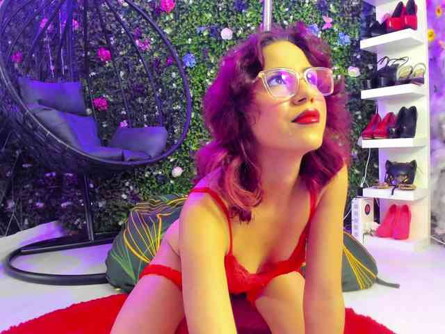 TessaEmber webcam