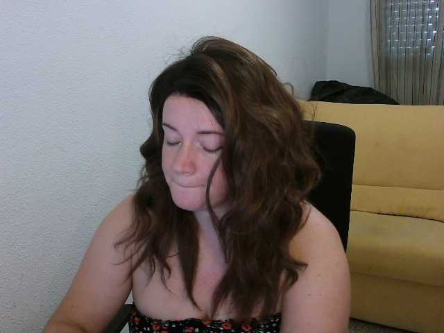 GodessInCharge live webcam show