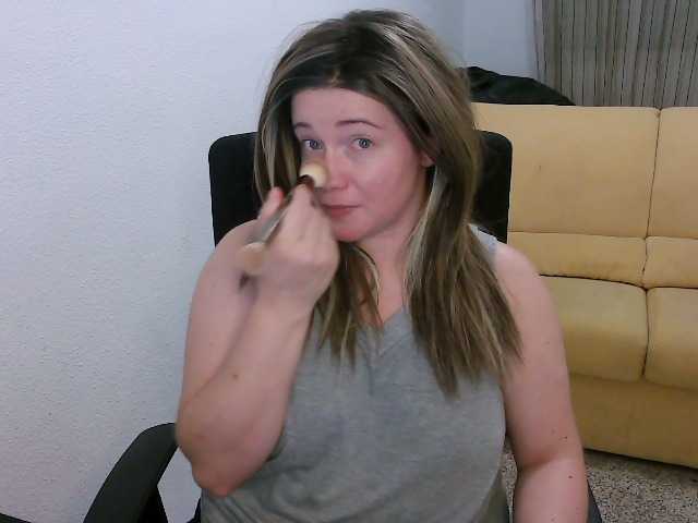 GodessInCharge live webcam show