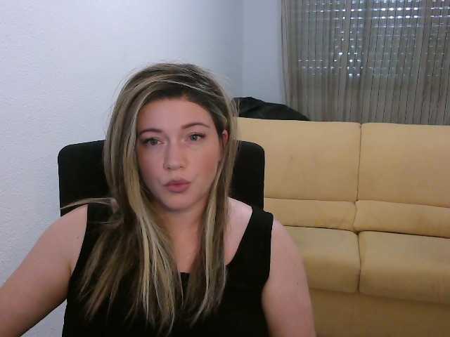 GodessInCharge Прямой эфир на BongaCams