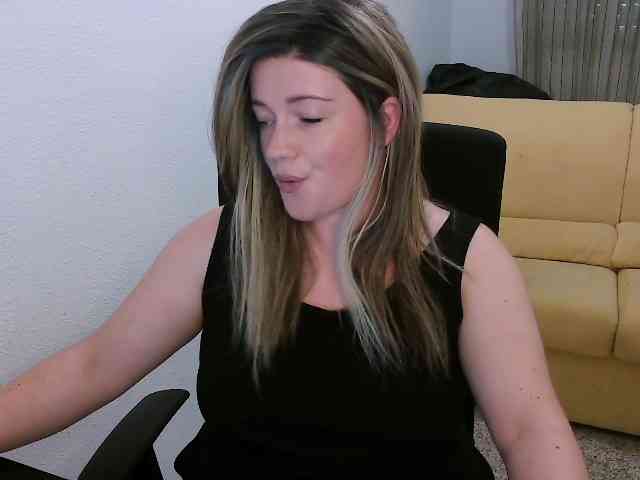 GodessInCharge webcam