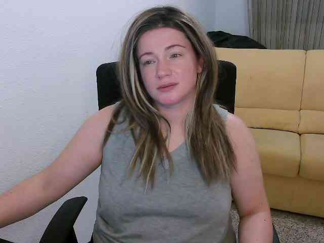 GodessInCharge webcam